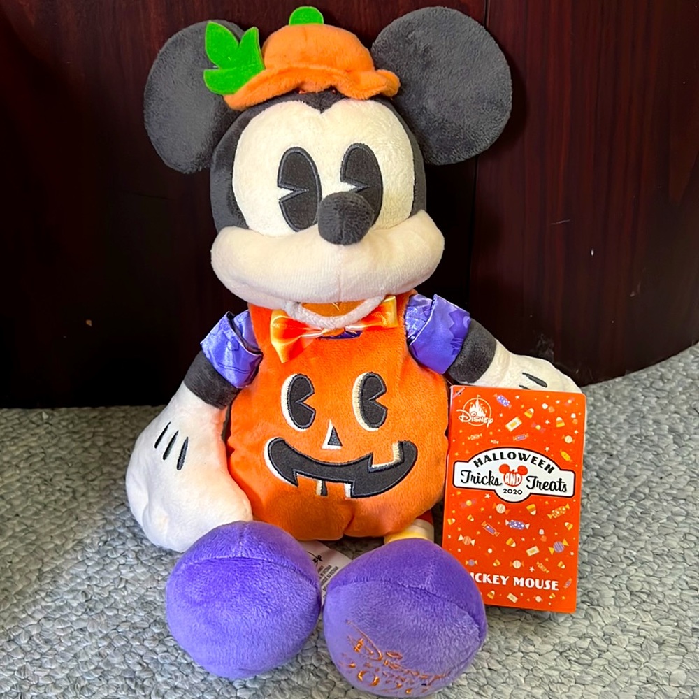 Disney - Halloween Mickey brand new with tags. From the Disney store 2020.